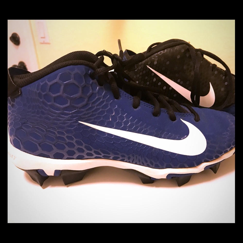 Youth Nike baseball cleats